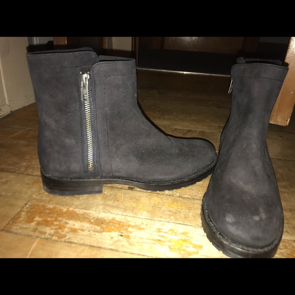 Natalie double zip Frye booties only worn 4 times - Picture 3 of 4